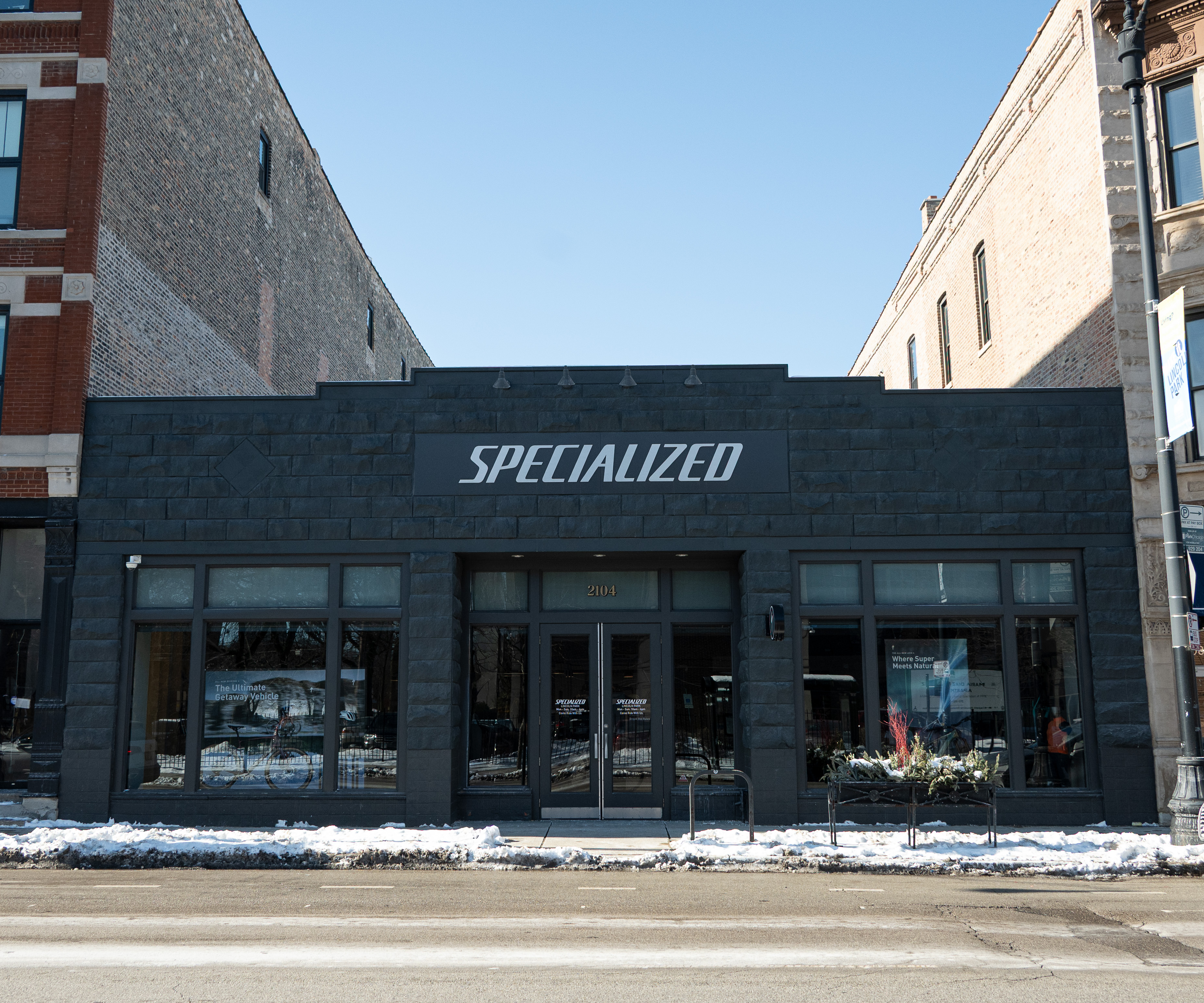 Specialized Lincoln Park Exterior