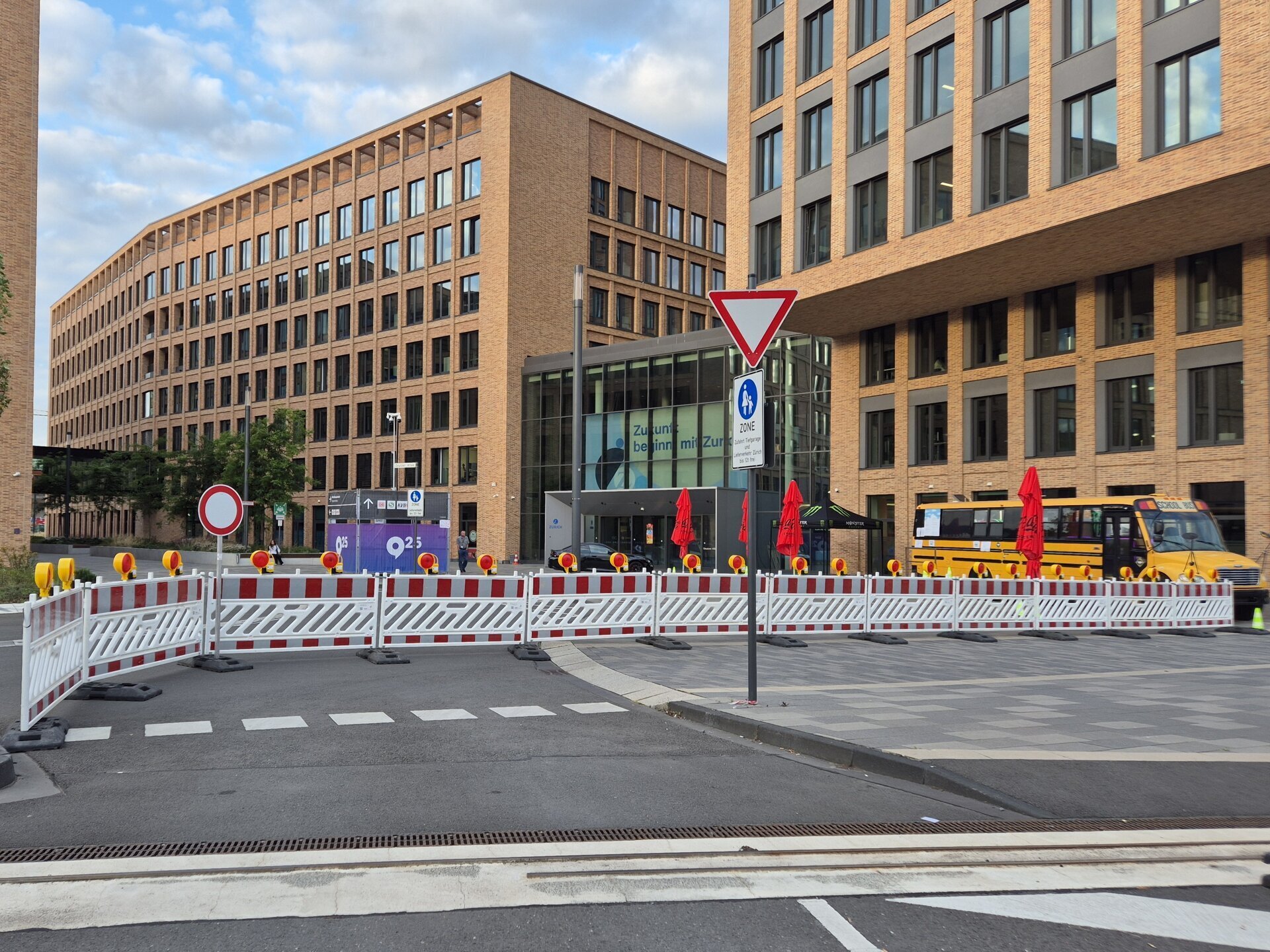 Bilder RoadBLOCK Baustellen- & Eventservice