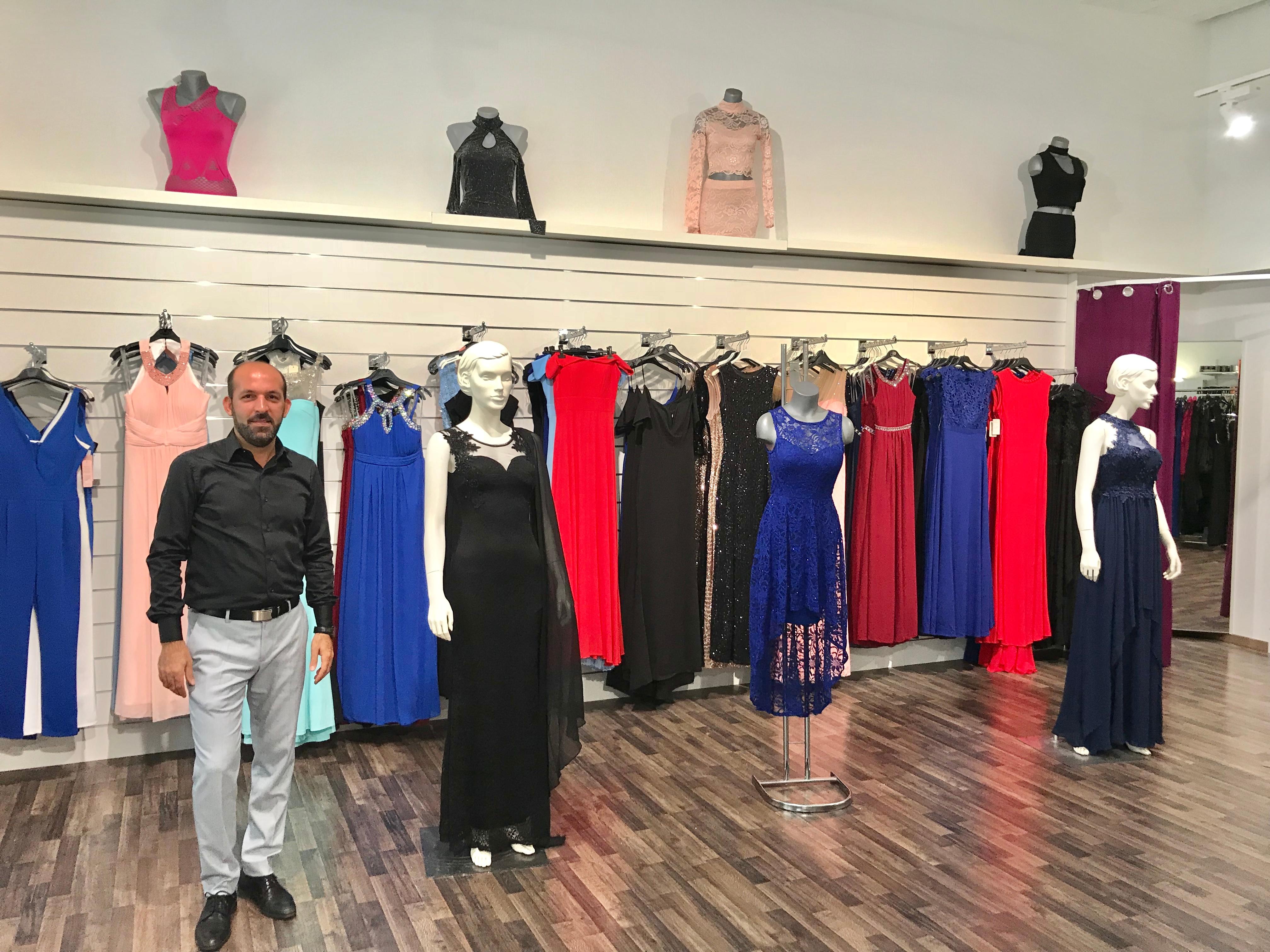 Akiner Boutique Express-Schneiderei, Richtiarkade 6 in Wallisellen