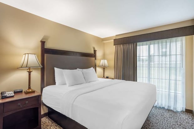 Images Best Western Plus Intercourse Village Inn & Suites
