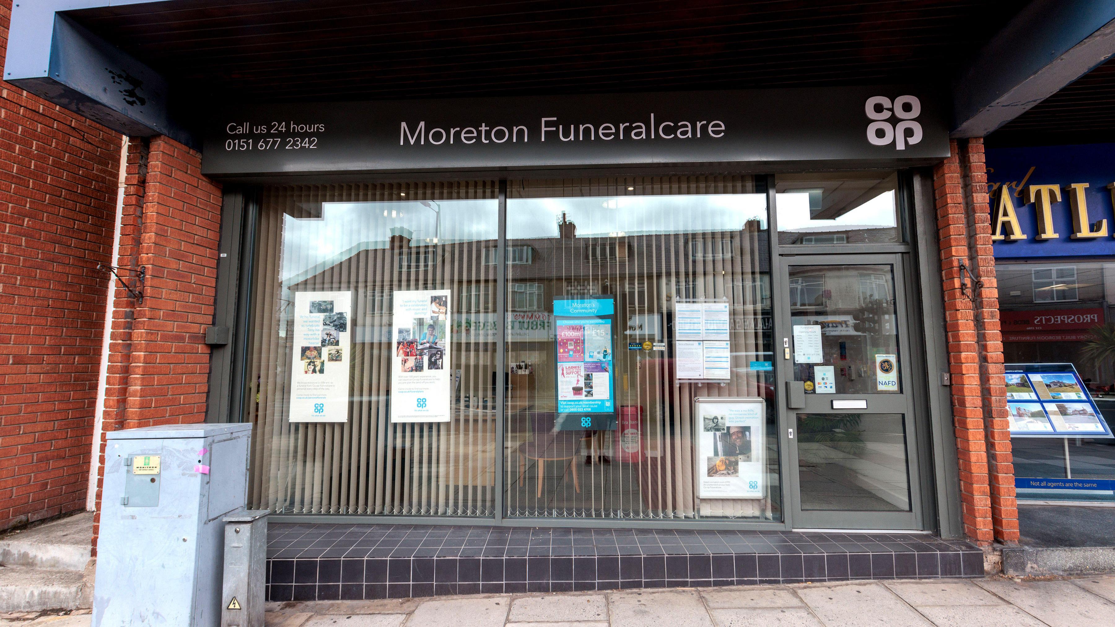 Images Moreton Funeralcare