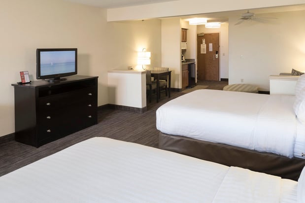 Images Holiday Inn Express & Suites St. Joseph Lakefront by IHG