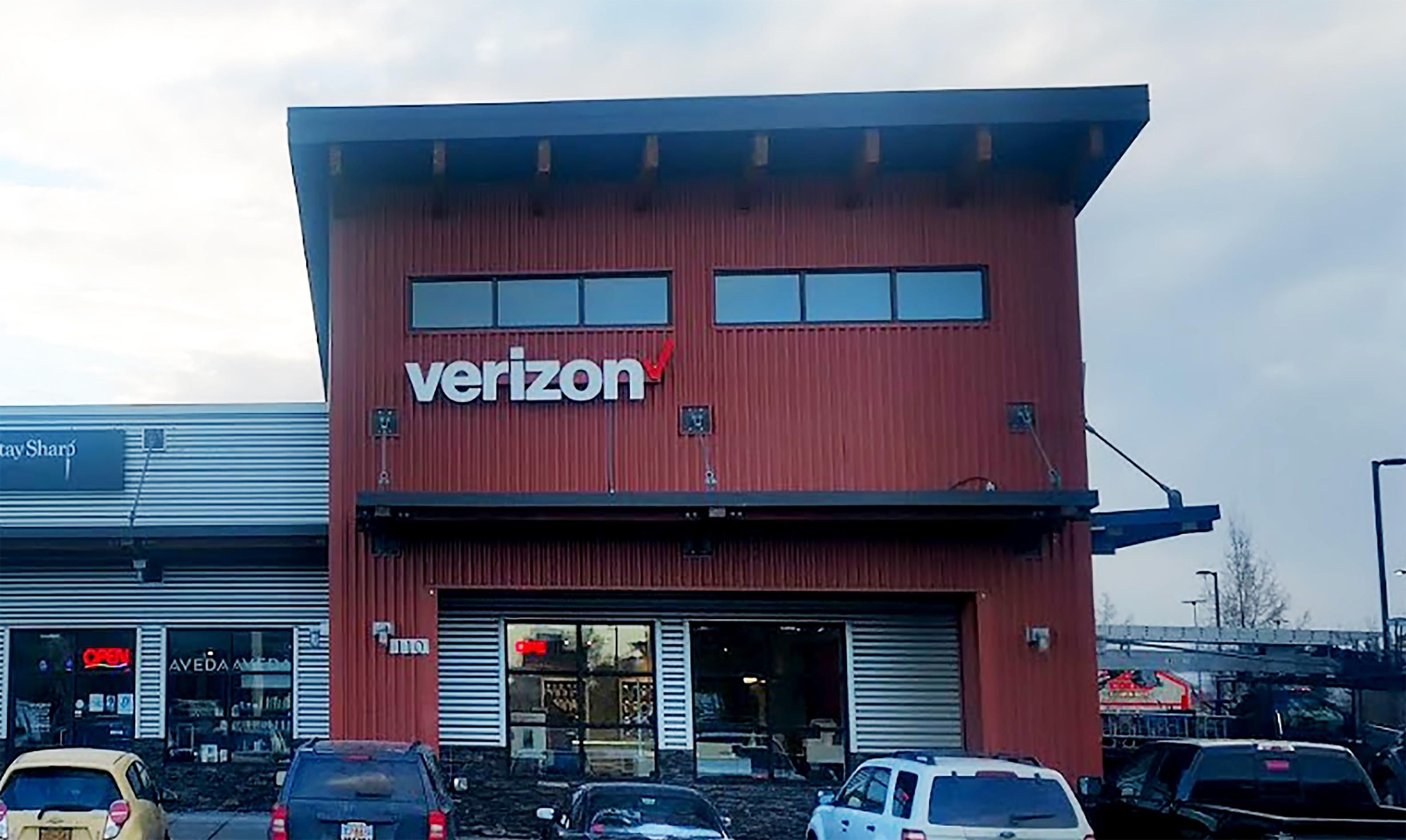 Verizon Authorized Retailer – GoWireless Photo