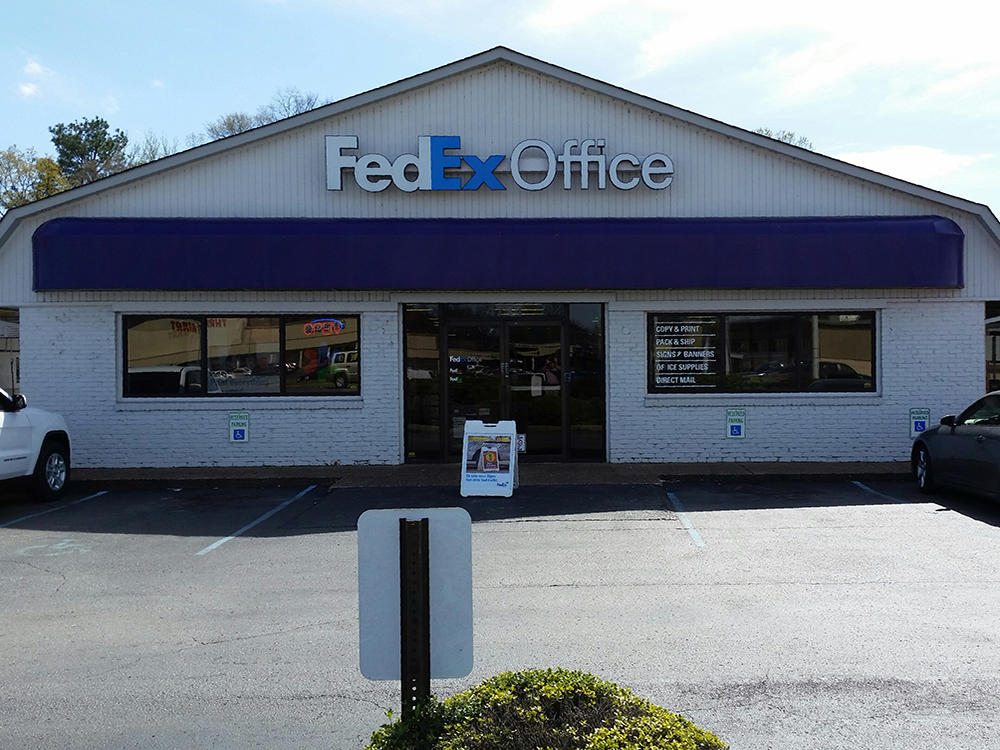 Exterior photo of FedEx Office location at 4711 University Dr NW\t Print quickly and easily in the self-service area at the FedEx Office location 4711 University Dr NW from email, USB, or the cloud\t FedEx Office Print & Go near 4711 University Dr NW\t Shipping boxes and packing services available at FedEx Office 4711 University Dr NW\t Get banners, signs, posters and prints at FedEx Office 4711 University Dr NW\t Full service printing and packing at FedEx Office 4711 University Dr NW\t Drop off FedEx packages near 4711 University Dr NW\t FedEx shipping near 4711 University Dr NW