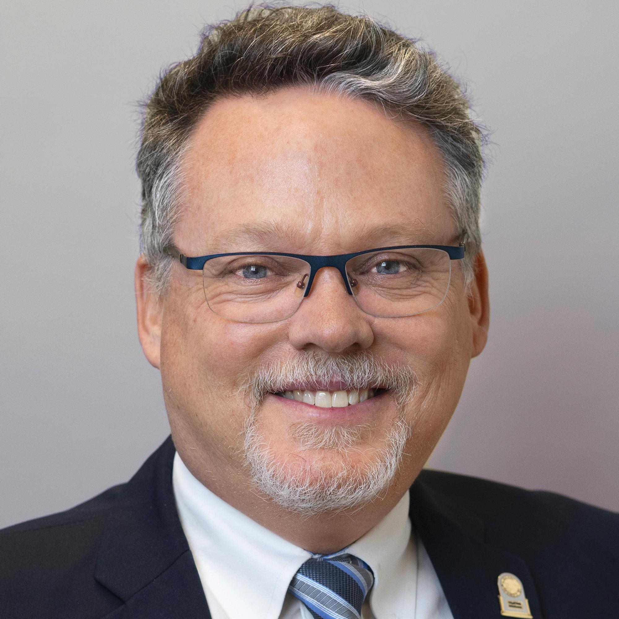 Images Edward Jones - Financial Advisor: David E Heyman