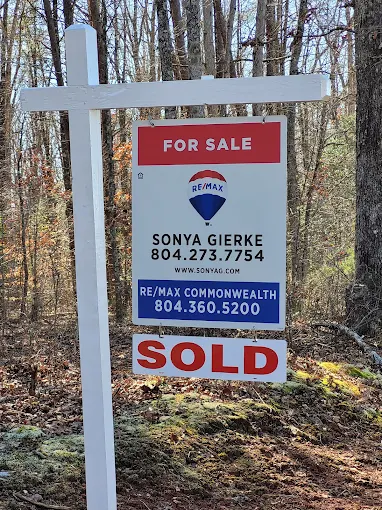 Sonya Gierke Re/Max Commonwealth Image