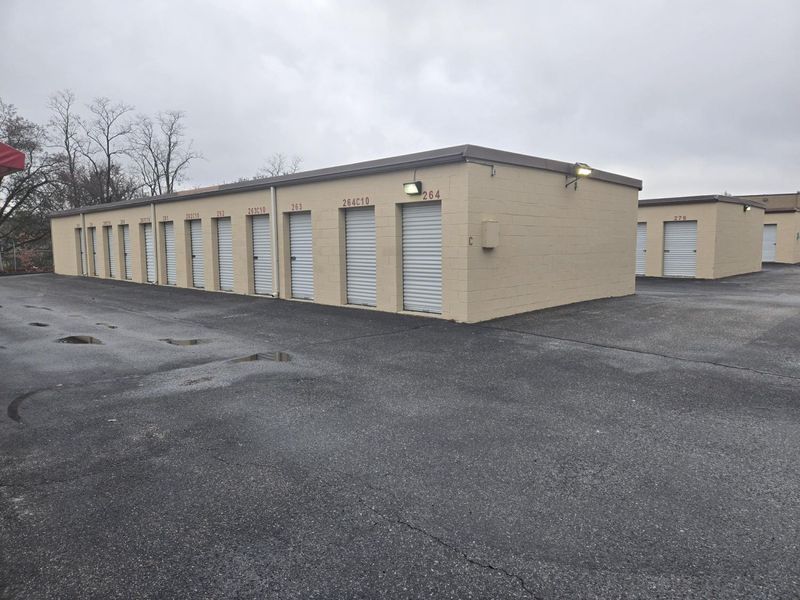 Images Extra Space Storage