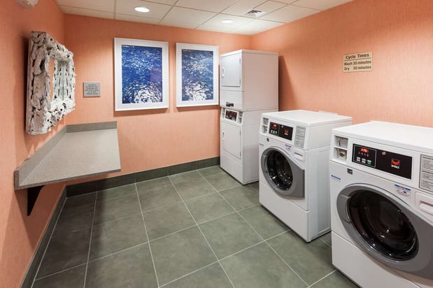 Images Hampton Inn & Suites Carolina Beach Oceanfront