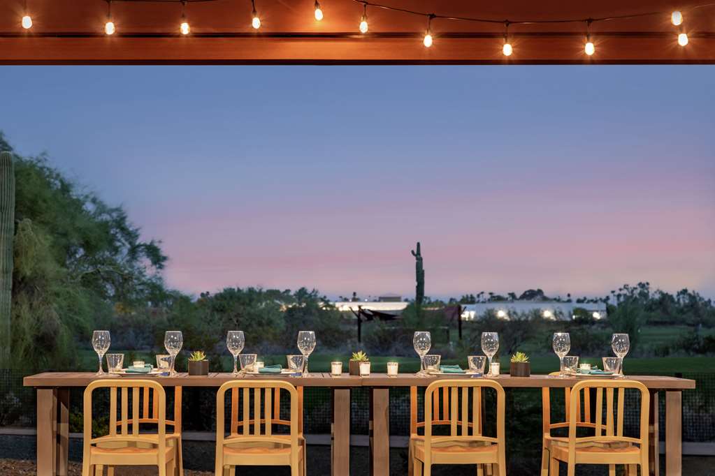 Restaurant Home2 Suites by Hilton Mesa Longbow Mesa (480)545-6615