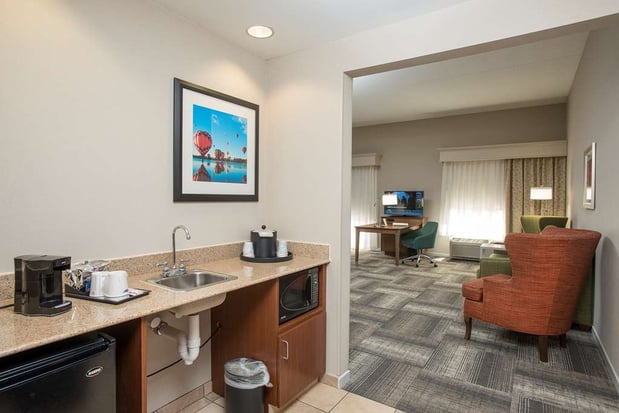 Images Hampton Inn & Suites Cincinnati-Union Centre