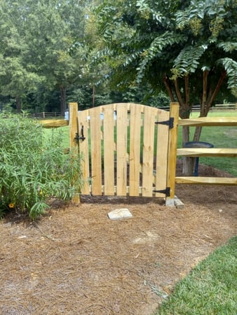 Images B Line Fencing & Services