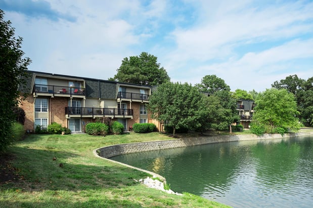 Images Retreat at Seven Trails Apartments
