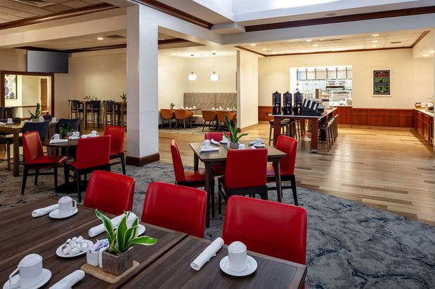 Images Hilton Garden Inn Chicago OHare Airport