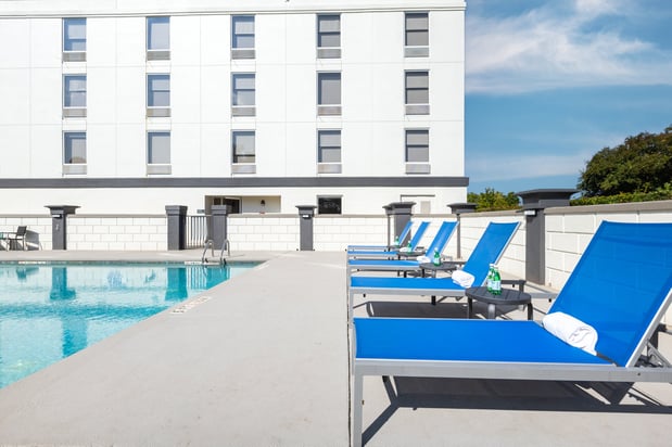 Images Holiday Inn Anderson by IHG