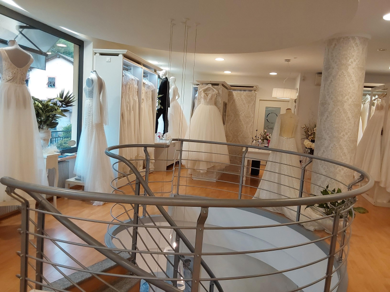 Images Monti Show Room Sposi