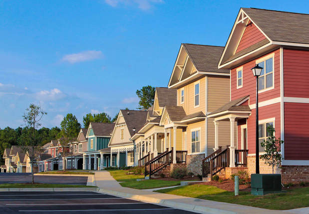 Images The Cottages at Lake Tamaha - Student Housing