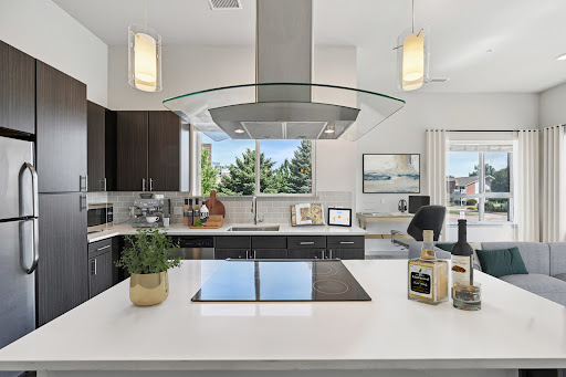 Images Outlook DTC Apartments