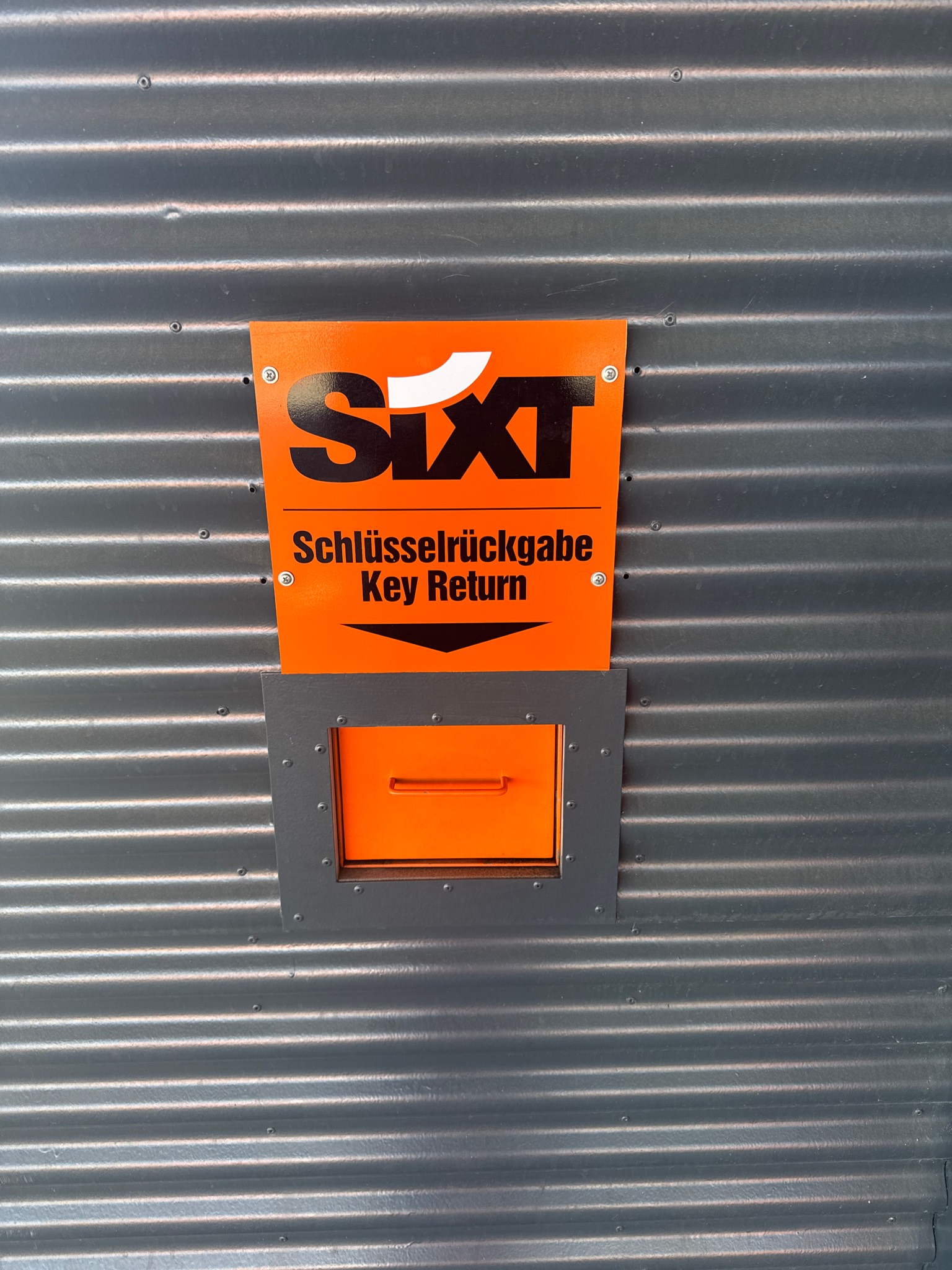 SIXT Mietwagen & Transporter mieten Dortmund Borsigplatz, Im Spaehenfelde 51 in Dortmund
