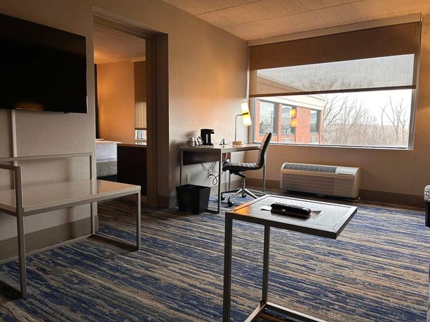 Images Skyline Hotel Detroit Airport, SureStay Collection by BW