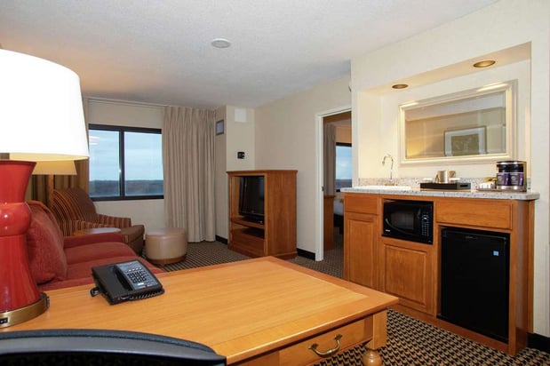 Images Hilton Chicago/Oak Brook Suites
