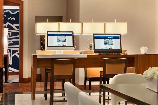 Images Hilton Chicago/Magnificent Mile Suites