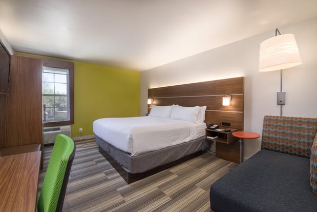 Images Holiday Inn Express & Suites Phoenix Airport by IHG