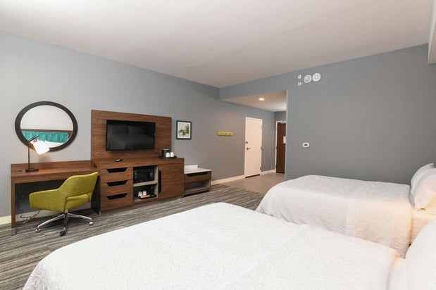Images Hampton Inn & Suites Cincinnati Liberty Township