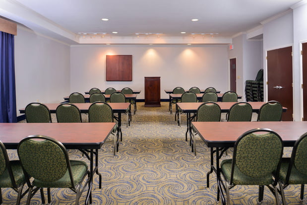 Images Holiday Inn Express & Suites San Antonio South by IHG