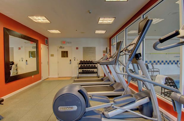 Images Hilton Garden Inn Norwalk