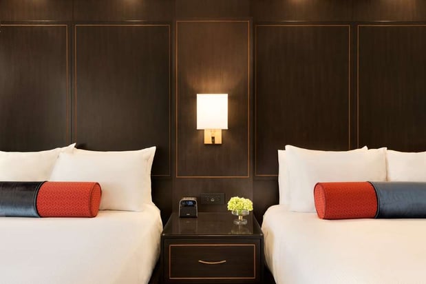 Images Hotel Saranac, Curio Collection by Hilton