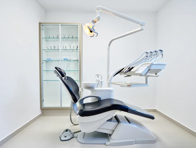 Bilder Dr. med. & med. dent  Raphael Perren