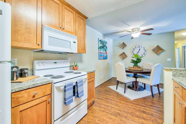 Images Tuscany Hills Apartments