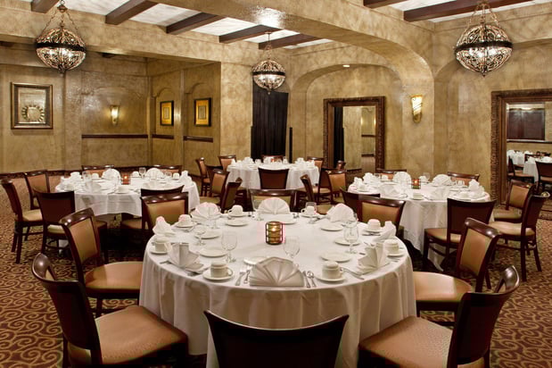 Images Crowne Plaza Cleveland Airport by IHG