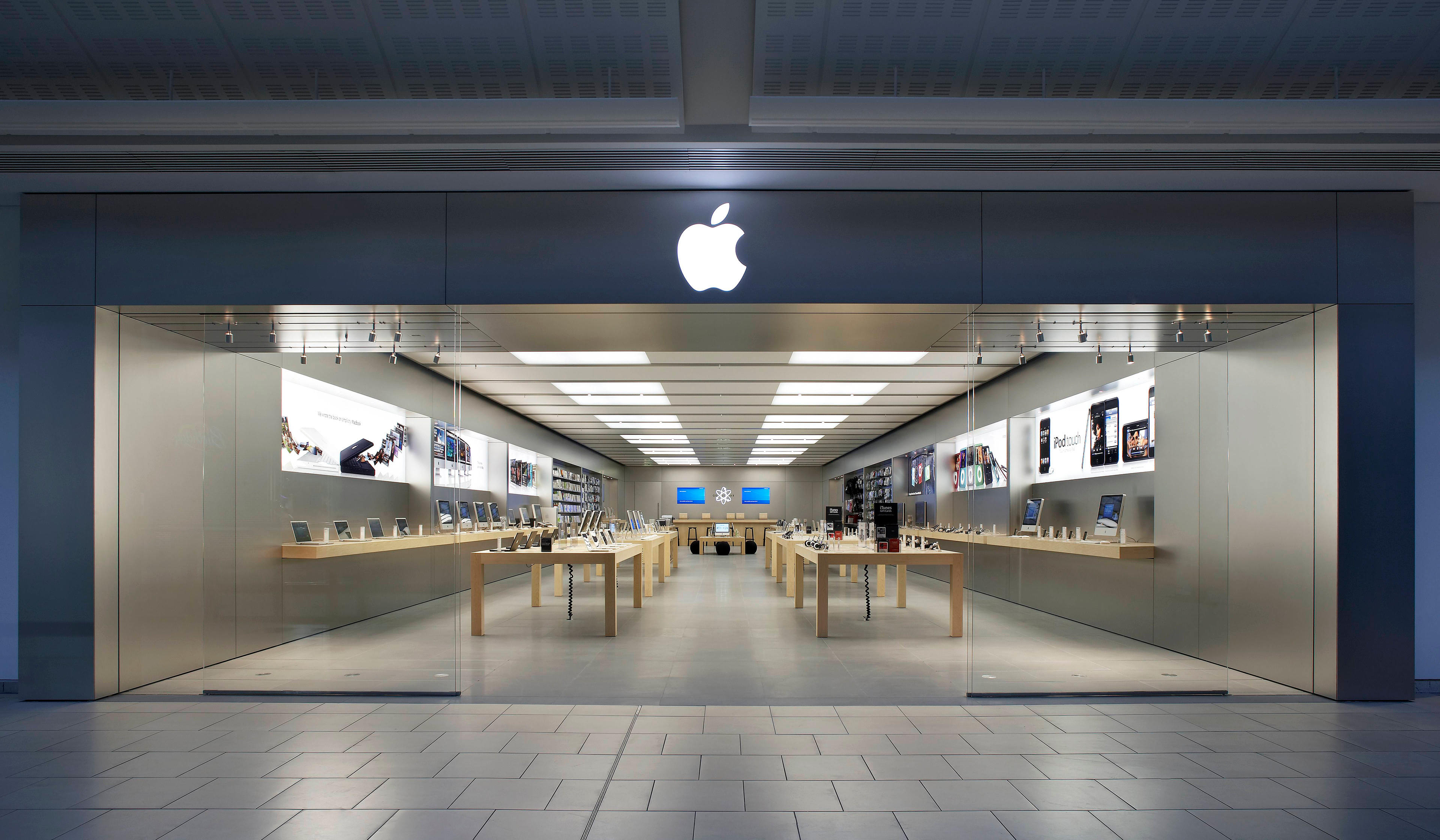 Места стор. Apple Store 2021. Apple Store 2005. Apple Store 1990. Apple Store 2010.