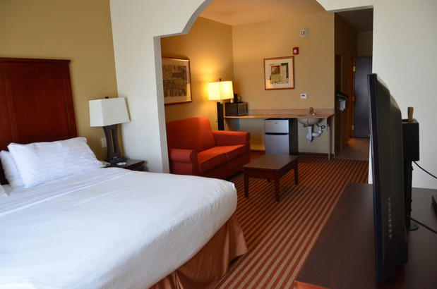 Images Holiday Inn Express & Suites Amarillo South by IHG