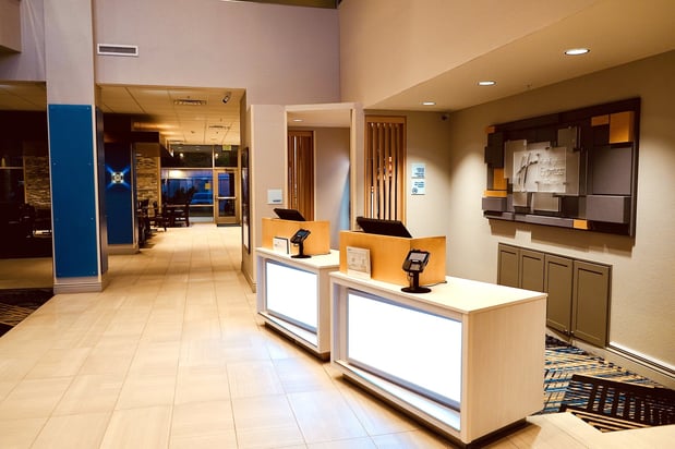 Images Holiday Inn Express & Suites Denver - Aurora Medical Campus by IHG
