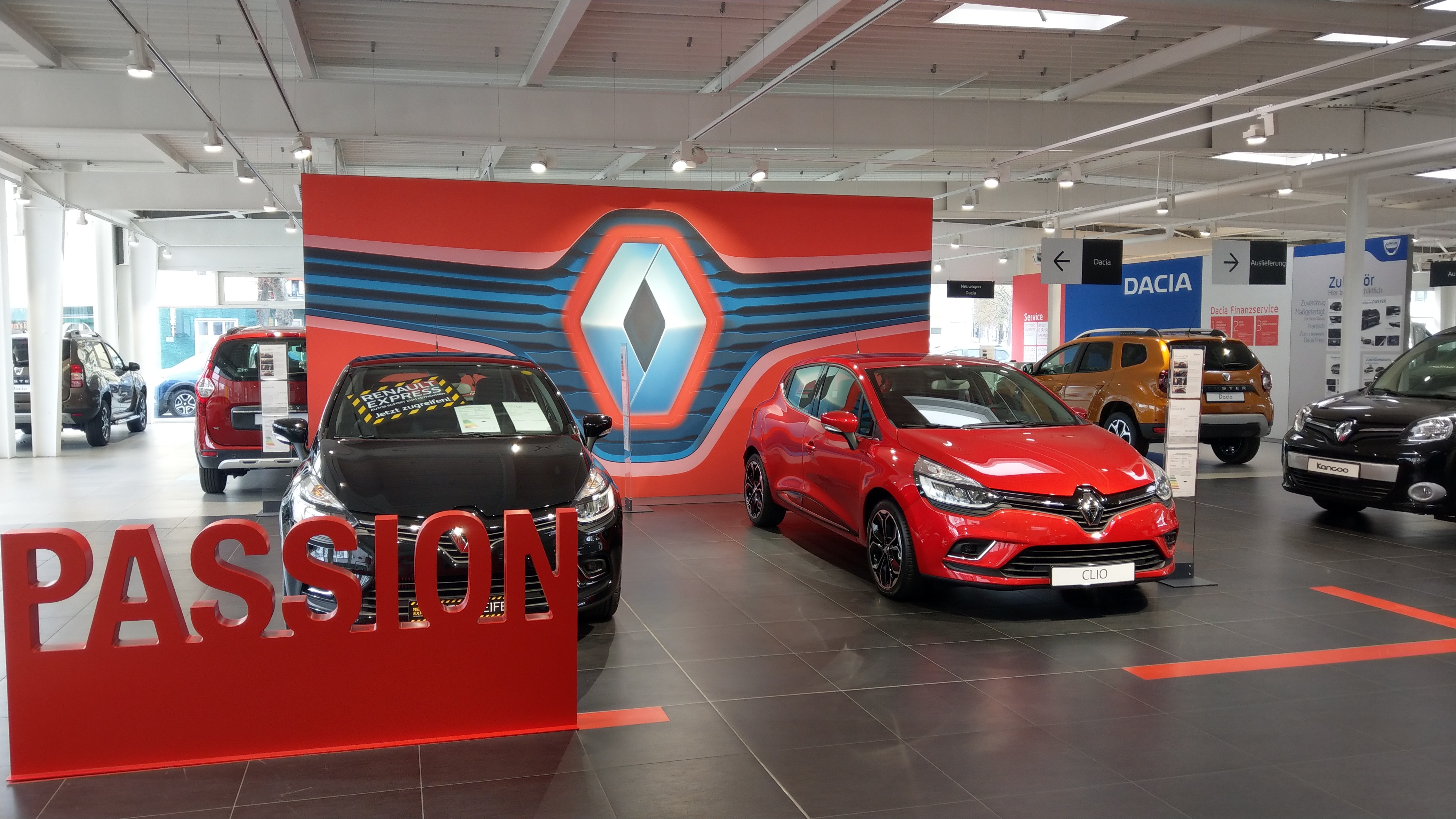 Renault Retail Group Tempelhof innen Passion