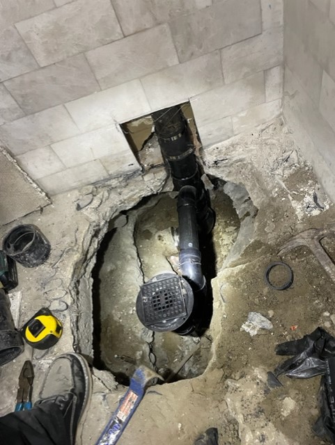 Samy's Plumbing- pipe unclogging