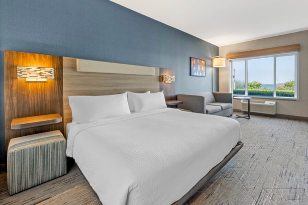 Images Holiday Inn Express & Suites Astoria by IHG