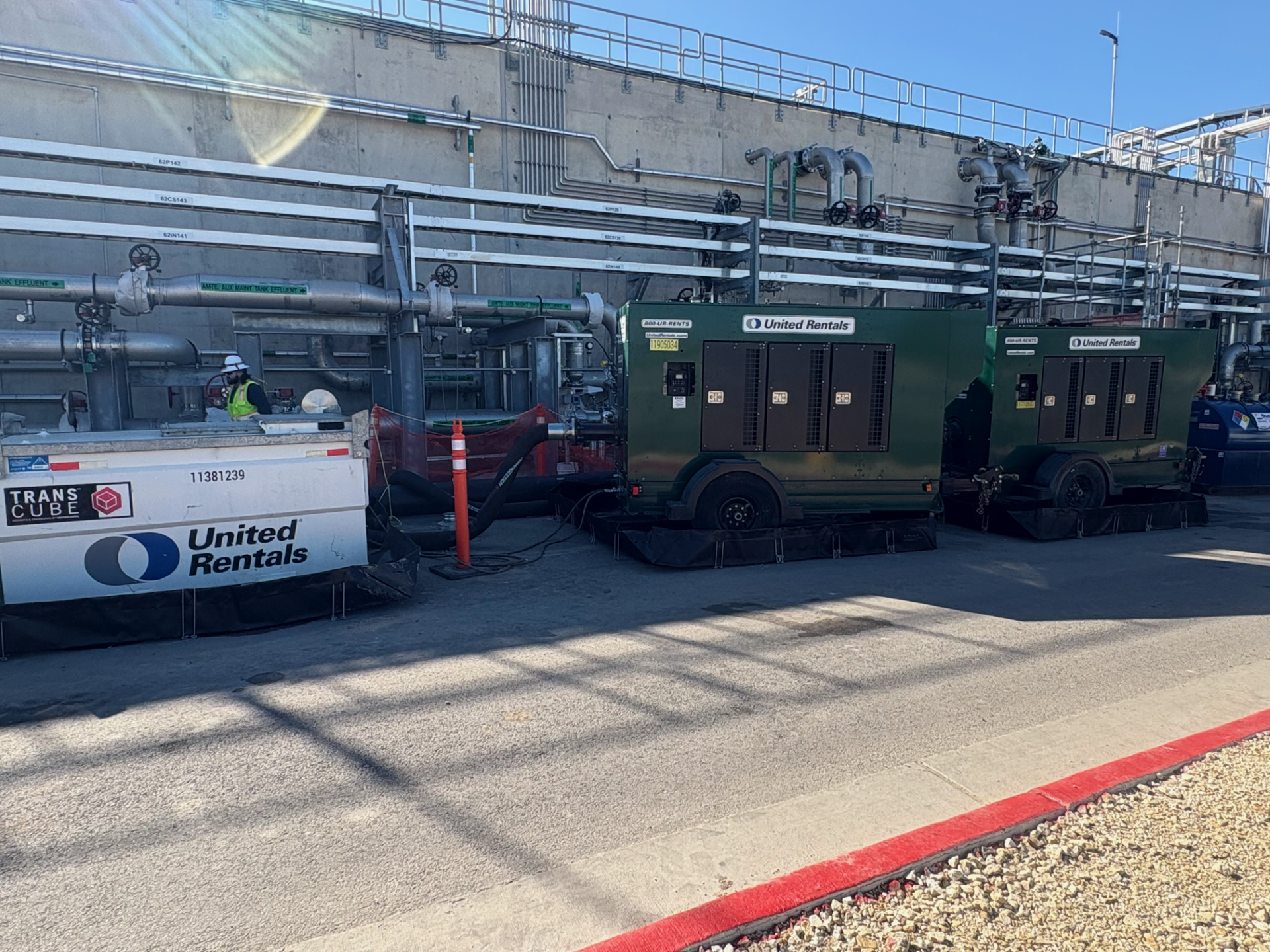 United Rentals - Fluid Solutions: Pumps, Tanks, Filtration Image