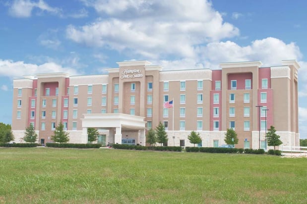 Images Hampton Inn & Suites Dallas/Frisco North-FieldhouseUSA
