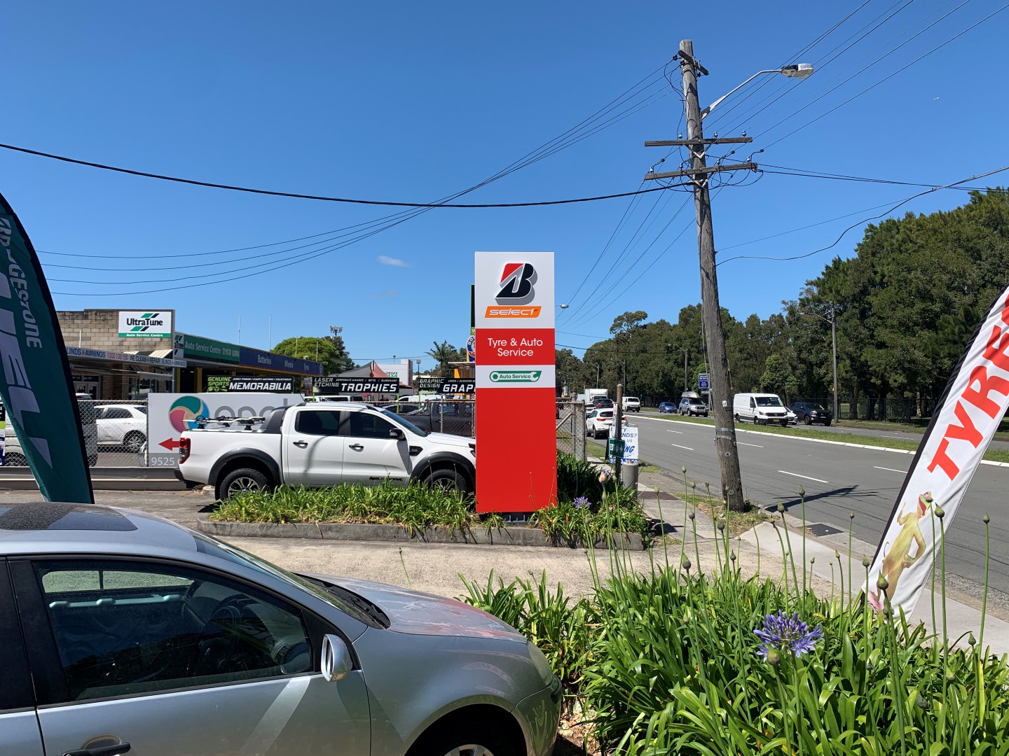 Images Bridgestone Select Tyre & Auto Taren Point