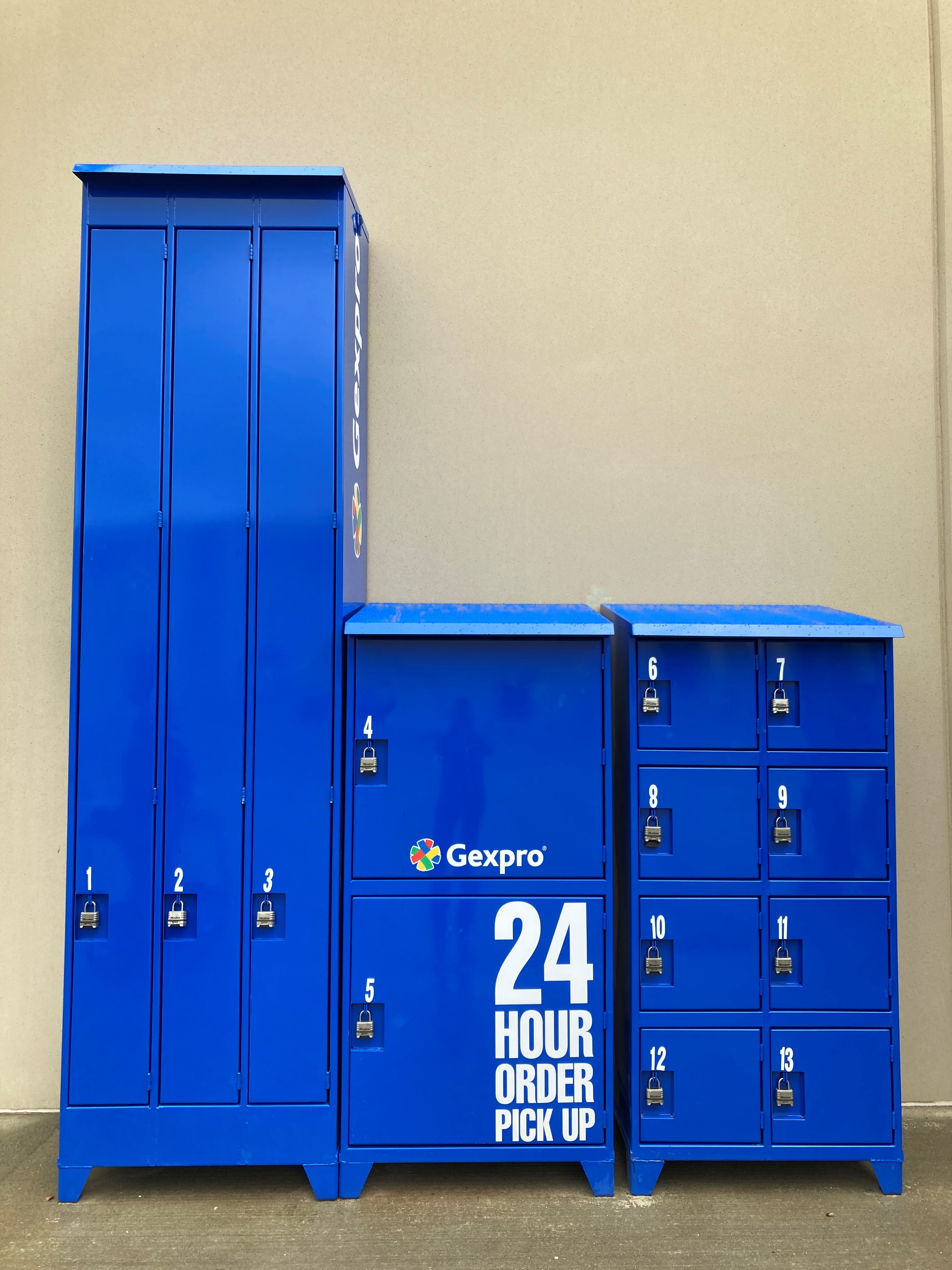 24 hour customer pickup lockers