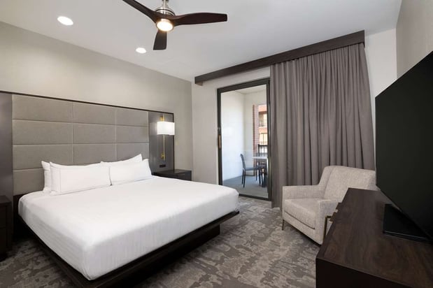 Images Hilton Promenade at Branson Landing