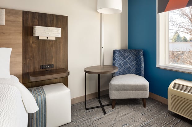 Images Holiday Inn Express & Suites Cherry Hills by IHG