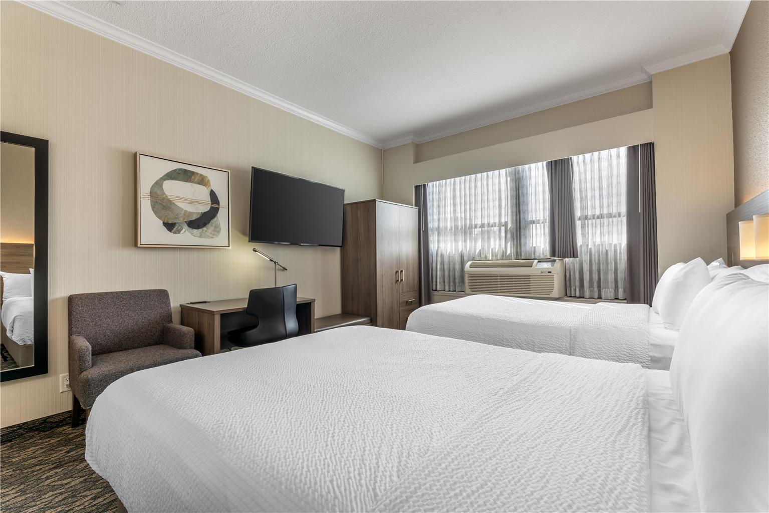 Images Best Western Plus Carlton Plaza Hotel