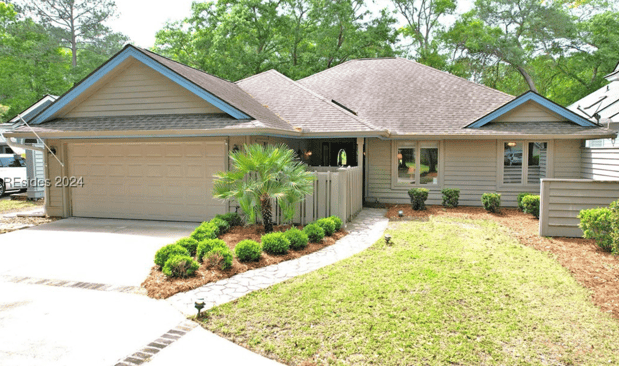 Images Awesome Bluffton and HHI Homes by Christopher-Robyn