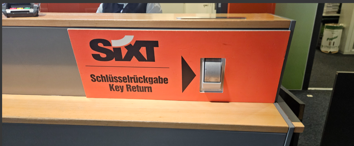 SIXT Autovermietung Basel Flughafen, Euroairport in Basel