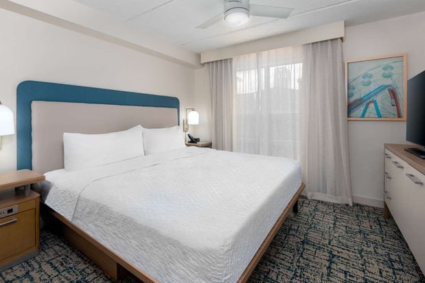 Images Homewood Suites by Hilton Orlando-Nearest to Univ Studios