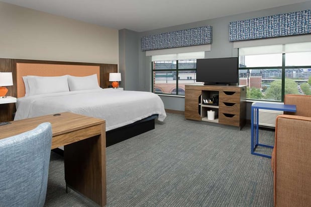 Images Hampton Inn Baltimore-Downtown-Convention Center